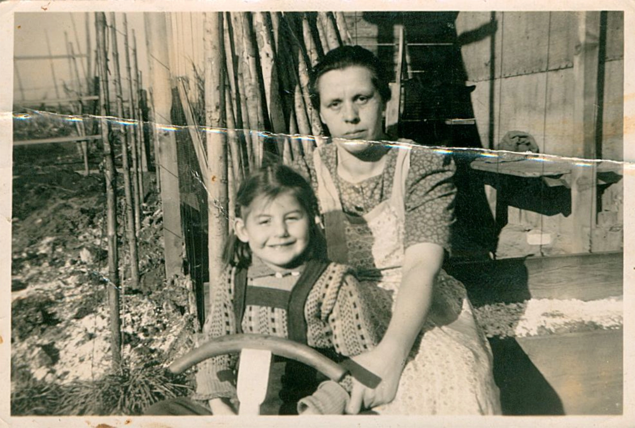 placeholder image-sq